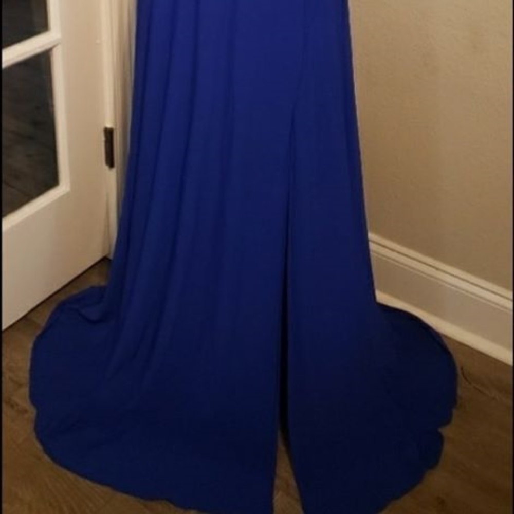 Dress - Picture 8 of 8